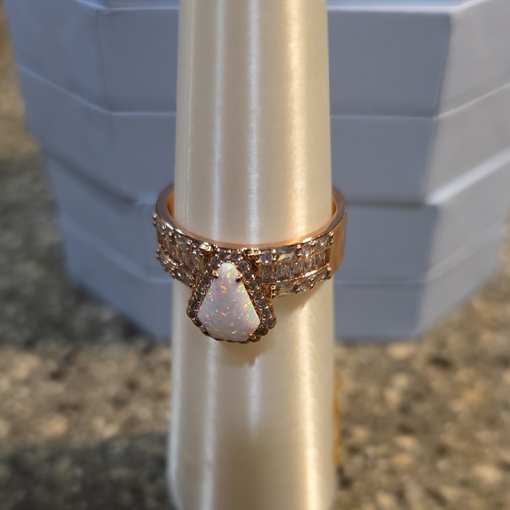 Elegant Opal and Diamond Ring Rose GOLD SIZE 9 October 2025